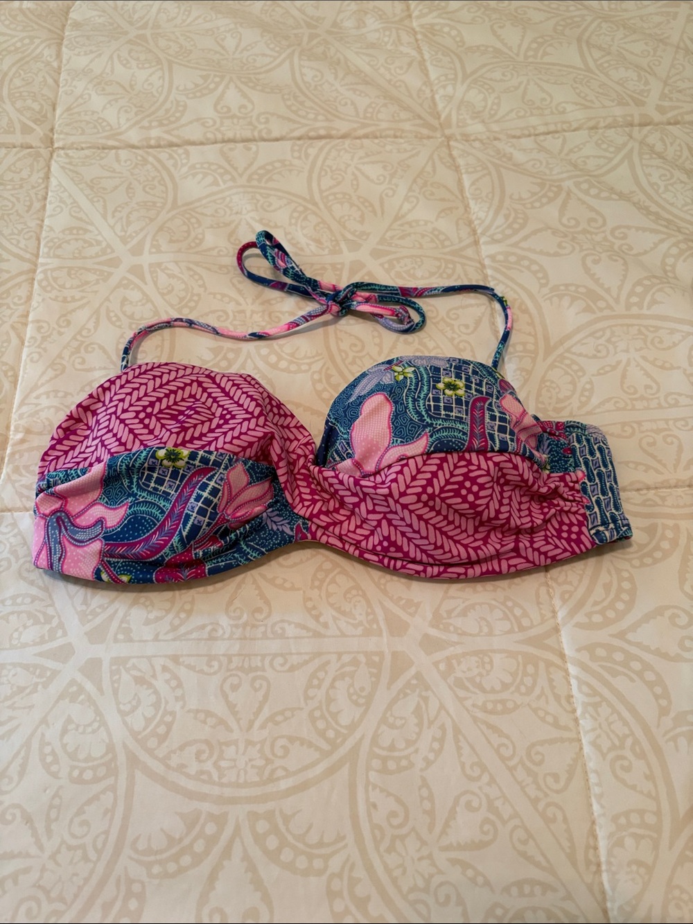 Victoria’s Secret knockout bandeau bikini top